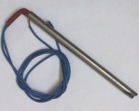 12 V elektrikle çalışan 75 W araç tipi buzdolabı rezistansı; piknik, araç, tekne ve yat tipi amonyaklı buzdolaplarında kullanılabilir. İnce tip yapısıyla uyumlu cihazlarda yedek ısıtıcı olarak değerlendirilir. Sipariş öncesi uyumluluk kontrolü önerilir.