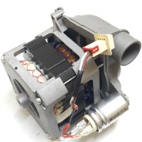Arçelik bulaşık makinesi yıkama pompası ve 4 uf motor start kondansatörü. Deterjan ve parlatıcı gibi kimyasallara karşı dirençli keçe yapısı ile donatılan bu orijinal parça, makinenizin performansını ilk günkü seviyeye taşır.