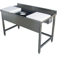 1900x700x850 mm boyutlarında 304 kalite paslanmaz çelik balık temizleme tezgahı, arka sırtlı, balık koyma havuzlu ve ortadan atık delikli profesyonel mutfak balık hazırlama masası.