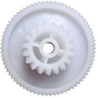 Arçelik, Beko, Arzum ve Fakir kıyma makineleri için plastik orta dişli. 62mm alt dişli çapı ve 32mm üst dişli çapına sahip, yüksek dayanımlı yedek parça görseli. #KıymaMakinesiDişlisi #YedekParça, Tamircisinden en kaliteli kıyma makinesi parçaları modell