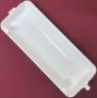 Portatif buz makinelerinin kalbi olan bu su haznesi, parmak buzların üretildiği ve suyun sirküle olduğu bölümdür. Plastik yuvası hasar gören veya kırılan küçük boy buz makinelerinin tamirinde kullanılan orijinal bir yedek parçadır.