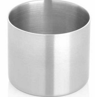 Endüstriyel kalitede imal edilen kafe tipi çubuk şeker kabı; 6 cm ideal derinliği sayesinde paketli şeker, tatlandırıcı ve karıştırıcıların derli toplu durmasını sağlar. Paslanmaz sağlam gövdesi ve estetik yapısıyla işletmeler için mükemmel seçimdir.