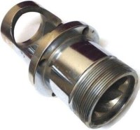 Empero 32 no kıyma makinesi yedek boğazlı kovan parçası. EMP 32 makineler için üretilen bu parça, helezon ve bıçak sisteminin merkezidir. Yüksek kalite standartlarında üretilmiş olup, profesyonel et çekme işlemlerinizde güvenle kullanılabilir.