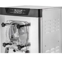 20 LT/saat üretim kapasiteli Sert Dondurma Makinesi, şeffaf ön kapağı ve zaman ayarlı dijital paneliyle profesyonel Gelato deneyimi sunar. 5.1 litrelik geniş tankı ve R410a soğutma sistemiyle en yoğun serviste bile mükemmel kıvamlı dondurmalar hazırlar.