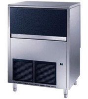 Sanayi tipi kar şeklinde buz yapan bu profesyonel makine, 738x690x920 mm ölçüleriyle kompakt bir tasarıma sahiptir. Balıkçı tezgahlarından kokteyl barlarına kadar geniş bir kullanım alanı sunan 103 kg ağırlığındaki bu cihaz, 220V enerji ile çalışır.