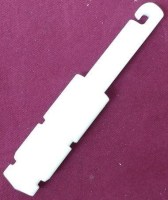 Samixir karlı buzlu makinesi musluk pistonu; akış kontrolünü sağlayan silindirik gövde yapısı, sızdırmazlık elemanlarının takıldığı bölmeler ve makine musluk yuvasına kusursuz oturan görünüm.