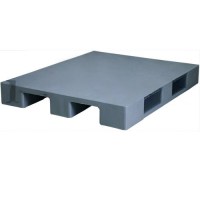 1000x1200x155 mm ölçülerinde, üstü kapalı, 2 kızaklı, 500 KG raf kapasiteli plastik kasa taşıma paleti.