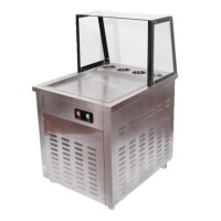 1200W gücü ve R410a çevreci gazı ile verimli çalışma sunar. Dijital göstergesiyle soğukluk ayarını yönetebilir, dondurma şovunuzu müşterileriniz için unutulmaz kılabilirsiniz.