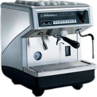 Nuova Simonelli Kahve Makinası:Nuova Simonelli espresso makineleri tek gruplu kahve makinalarından Appia 1 Gr V modeli bu tek gruplu espresso kahve makinasının imalatı markası dünyaca ünlü italyan malı Nuova Simonelli kahve makinaları fabrikası imalatı