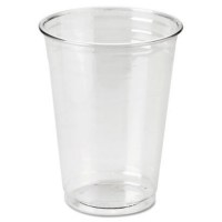 1000 li paket plastik bardaklar, dayanıklı yapısıyla kırılma ve bükülmelere karşı dirençlidir. 500 ml hacmiyle büyük boy soğuk içecek servislerinde şık ve hijyenik bir kullanım sunar, içeceğin rengini net gösterir.
