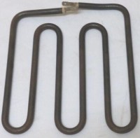 Endüstriyel tost makinelerinde kullanılan, 16.5x19 cm ölçülerinde, 650W gücünde, paslanmaz dikişsiz borudan imal edilmiş, hızlı ve homojen ısı dağılımı sağlayan dayanıklı tost makinesi ısıtıcı rezistans.