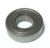 Orijinal SKF 6205-2Z sanayi tipi kapaklı bilya. Hamur yoğurma makinesi, kıyma makinesi, gezegen mikser, salam dilimleme ve elektrik motorlarında kullanıma uygun, sürtünmeyi ve gürültüyü azaltan yüksek kaliteli dayanıklı endüstriyel rulman çözümü.