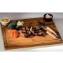 Kaliteli ahşap malzemeden üretilen steak servis tahtası, 2 cm kalınlığıyla ağır et servislerinde dahi güven verir. Pürüzsüz yüzeyi ve ergonomik tasarımıyla hem şeflerin hem de müşterilerin beğenisini toplar. Gıda ile temasa uygun, hijyenik ve estetiktir.
