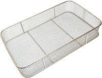 Gıda normlarına uygun paslanmaz çelikten üretilen 27x48x8 cm özel üretim tel elek sepeti, endüstriyel mutfaklarda parça eleme ve süzme işleri için idealdir. Dayanıklı yapısıyla uzun ömürlü kullanım sağlayan özel ölçülü süzgeç sepetini kaçırmayın.Ekonomik