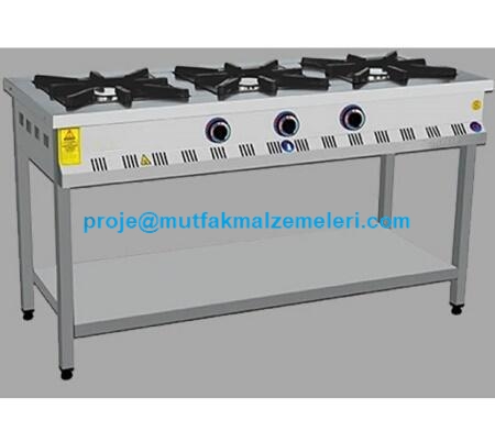 Restoran ve yemekhaneler için 32 kg ağırlığında, 21 MB enerji tüketimli ve ergonomik tasarımlı doğalgazlı üç gözlü endüstriyel ocak. Yüksek kalori sağlayan bekleri ile öne çıkan bu kaliteli ürünü sepete ekleyerek kargo avantajıyla satın alabilirsiniz.